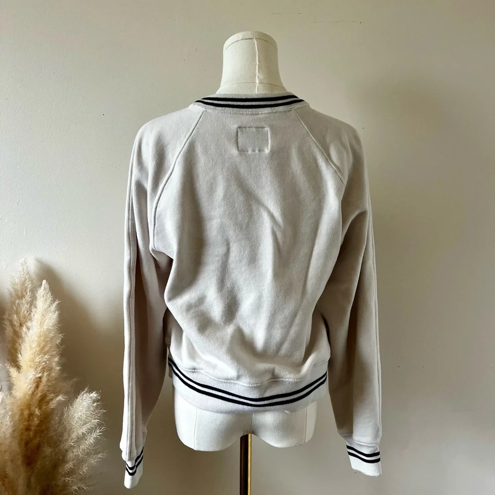 Abercrombie & Fitch Essential Raglan Classic Sunday Crew - Picture 7 of 9